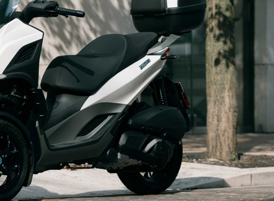 Piaggio Mp3 Box Motore 1920X1440