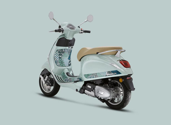 Vespa Facelift Primavera125 BATIK Gallery 1920X1080 2
